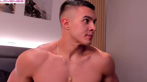 Snapshot of mason_bennet chatting on September 19, 2025, 3:52 am Mason Bennet online show from September 19, 2025, 3:52 am