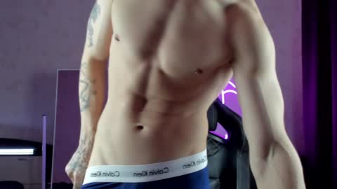 Snapshot of mason_warhol chatting on December 19, 2024, 9:06 pm Mason online show from December 19, 2024, 9:06 pm