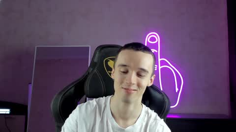 Snapshot of mason_warhol chatting on January 8, 2025, 4:55 am Mason online show from January 8, 2025, 4:55 am