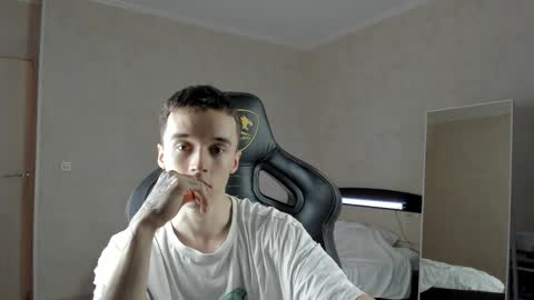 Snapshot of mason_warhol chatting on March 1, 2025, 7:48 pm Mason online show from March 1, 2025, 7:48 pm