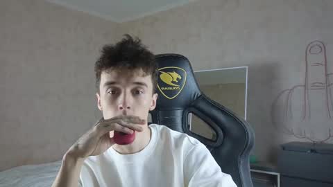 Snapshot of mason_warhol chatting on October 17, 2025, 10:01 pm Mason online show from October 17, 2025, 10:01 pm