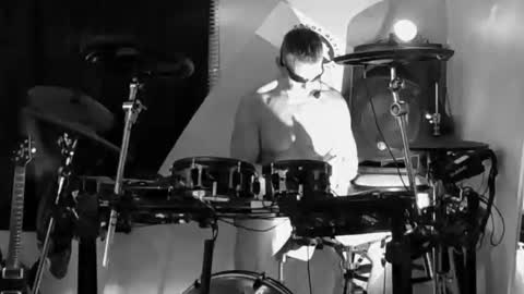 HappyZending online show from April 3, 2026, 12:52 am