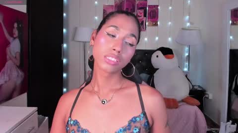 massielhot online show from April 15, 2026, 8:09 pm