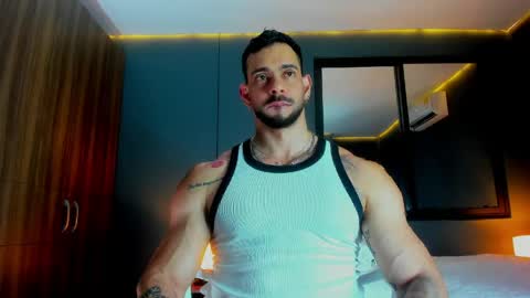 massimo online show from April 15, 2026, 1:23 am