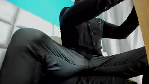 doriam online show from March 22, 2026, 8:40 am