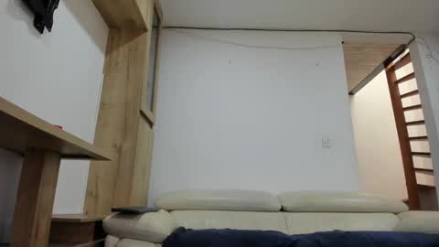 Domi online show from March 9, 2025, 12:09 pm