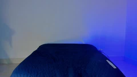 Kamila online show from March 18, 2026, 12:25 am