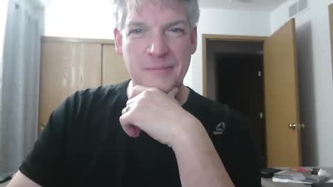 Snapshot of master_thorn chatting on January 26, 2025, 3:38 am Master Thorn online show from January 26, 2025, 3:38 am