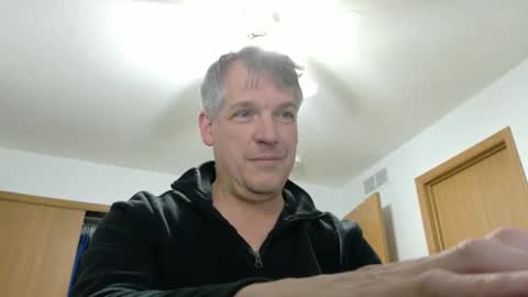 Snapshot of master_thorn chatting on March 11, 2025, 2:32 am Master Thorn online show from March 11, 2025, 2:32 am