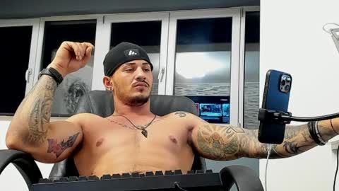 Snapshot of masterchris12 chatting on December 8, 2024, 9:08 pm masterchris12 online show from December 8, 2024, 9:08 pm