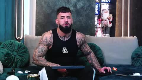 masterkingofmuscle online show from December 4, 2024, 8:45 am