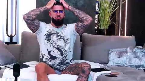 masterkingofmuscle online show from March 12, 2025, 8:19 am