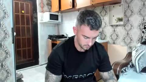 Jon online show from September 14, 2025, 7:46 pm