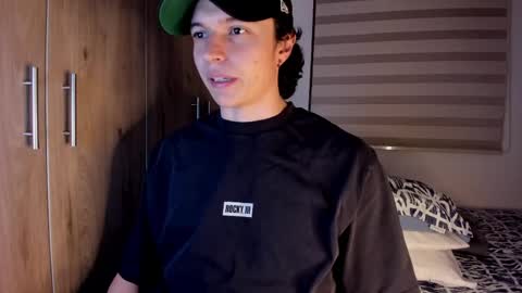 mastrangelo_x online show from May 16, 2026, 4:20 am