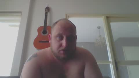 mastrubeertje1988 online show from October 2, 2025, 10:22 am