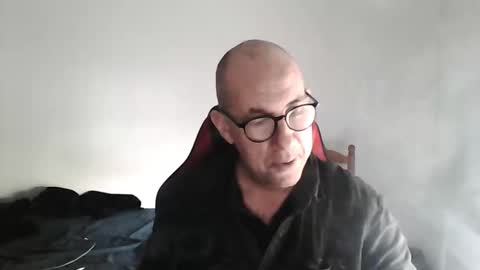 mat11efou online show from April 2, 2026, 10:13 am