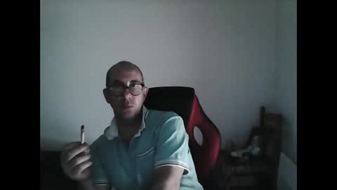 mat11efou online show from April 19, 2026, 3:22 pm