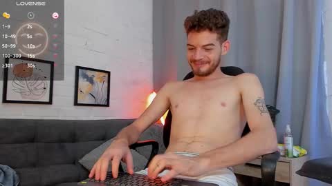 MATEO HUNTER online show from November 15, 2025, 6:11 am