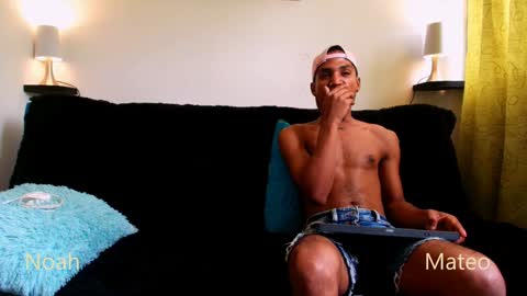 Snapshot of mateo_nick chatting on December 30, 2024, 6:05 pm Mateo and Noah online show from December 30, 2024, 6:05 pm