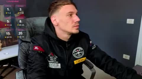 MateoBenjamin online show from April 14, 2026, 10:43 am