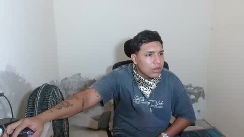 Snapshot of mateuspolla chatting on April 7, 2026, 6:03 am mateuspolla online show from April 7, 2026, 6:03 am