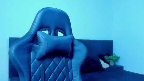 Mathew Flintt  online show from January 10, 2026, 2:24 am