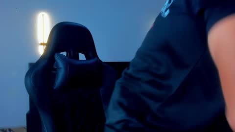 Mathew Flintt  online show from April 1, 2026, 2:56 am