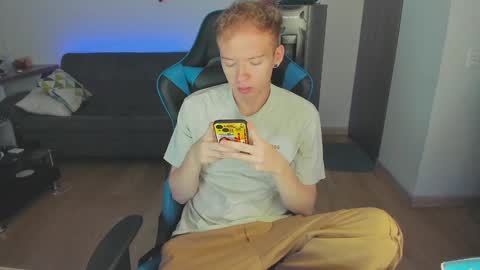 Snapshot of mathwx_ chatting on January 5, 2025, 9:25 pm Alejandro Alex online show from January 5, 2025, 9:25 pm