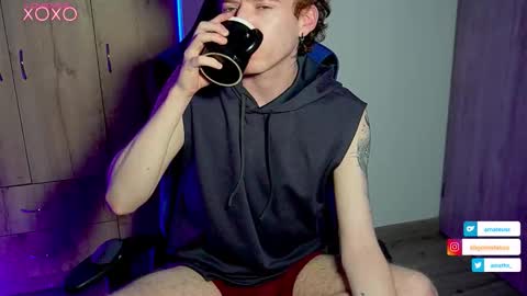 Snapshot of mathwx_ chatting on October 11, 2025, 11:47 pm Alejandro Alex online show from October 11, 2025, 11:47 pm