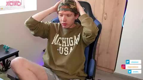 Snapshot of mathwx_ chatting on October 23, 2025, 1:43 pm Alejandro Alex online show from October 23, 2025, 1:43 pm