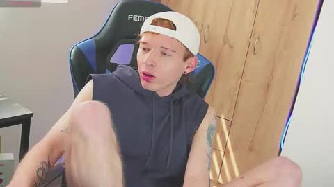 Snapshot of mathwx_ chatting on November 30, 2025, 6:23 pm Alejandro Alex online show from November 30, 2025, 6:23 pm