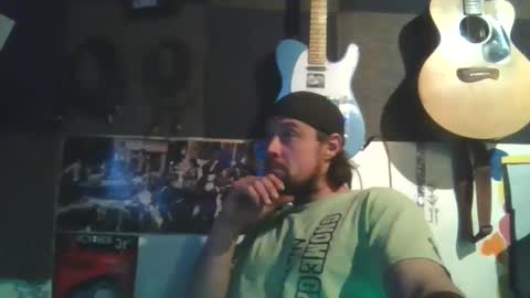 Snapshot of mathydonaski chatting on March 6, 2025, 12:54 am mathydonaski online show from March 6, 2025, 12:54 am