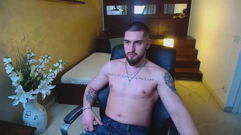 Snapshot of matiasdean chatting on March 5, 2025, 9:05 am MatiasDean online show from March 5, 2025, 9:05 am