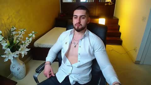 Snapshot of matiasdean chatting on March 8, 2025, 9:28 am MatiasDean online show from March 8, 2025, 9:28 am