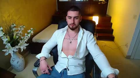Snapshot of matiasdean chatting on March 9, 2025, 9:24 am MatiasDean online show from March 9, 2025, 9:24 am