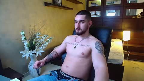 Snapshot of matiasdean chatting on March 11, 2025, 9:13 am MatiasDean online show from March 11, 2025, 9:13 am