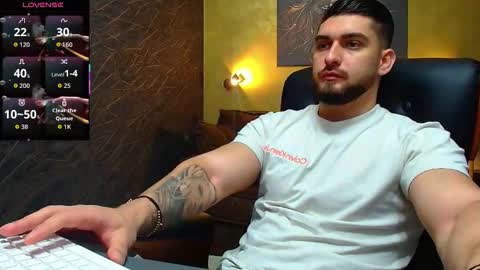 Snapshot of matiasdean chatting on September 12, 2025, 4:45 am MatiasDean online show from September 12, 2025, 4:45 am