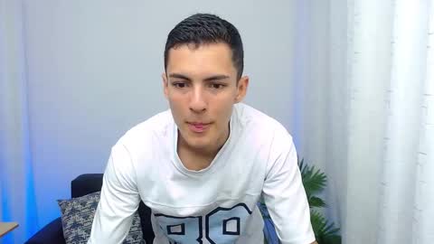 Matias online show from October 3, 2025, 2:47 pm