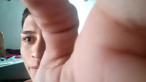 matius_montes online show from October 11, 2025, 3:21 pm