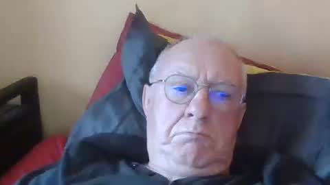 Snapshot of matricule4246 chatting on February 9, 2026, 12:31 pm joyaam79 online show from February 9, 2026, 12:31 pm