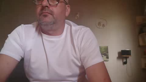 matrike1 online show from May 3, 2026, 9:15 am