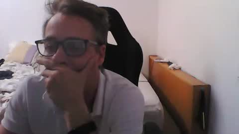 Snapshot of matrixmad chatting on October 3, 2025, 6:49 pm matrixmad online show from October 3, 2025, 6:49 pm