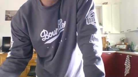 matteushh87 online show from February 18, 2025, 10:49 am