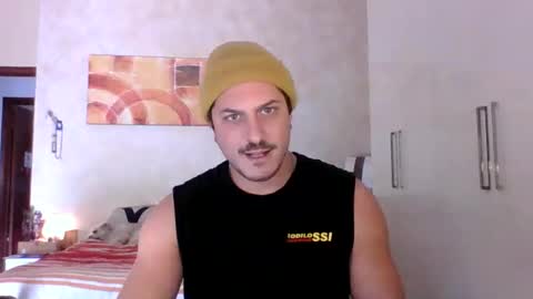 matteushh87 online show from October 18, 2025, 8:15 am