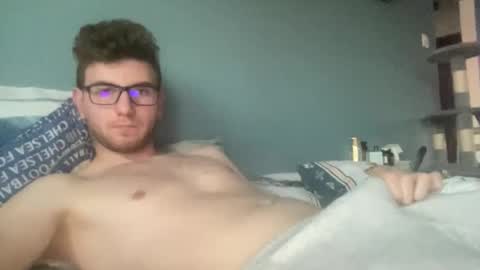 Snapshot of matthd21 chatting on November 4, 2025, 2:49 pm matthd21 online show from November 4, 2025, 2:49 pm