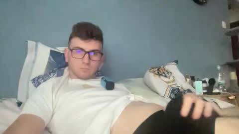 Snapshot of matthd21 chatting on November 9, 2025, 2:37 pm matthd21 online show from November 9, 2025, 2:37 pm