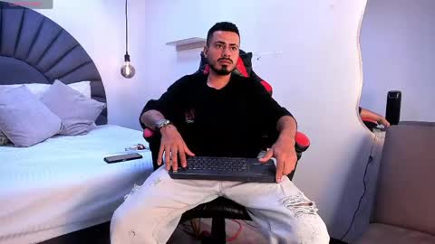 Matthew online show from March 18, 2026, 10:35 pm