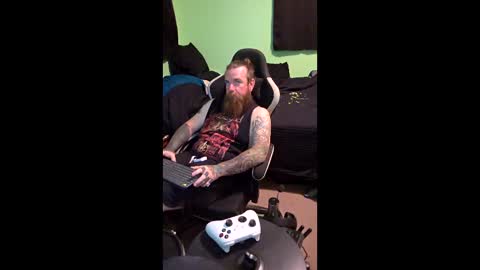 matthewpatrick42188 online show from May 4, 2026, 12:17 am