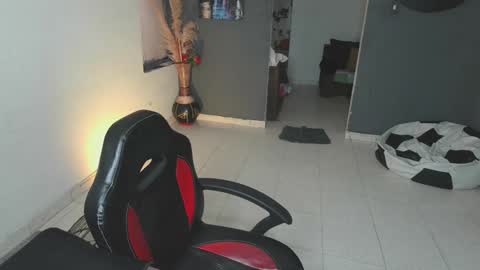 mattias     online show from February 3, 2025, 1:51 pm