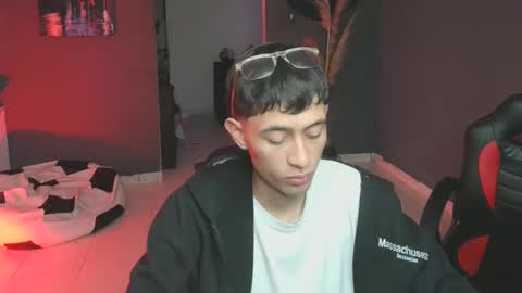 mattias     online show from February 9, 2025, 3:00 am